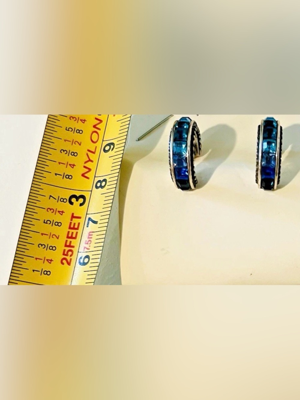 🦋💎 BRIGHTON BLUE SPECTRUM  SWAROVSKI CRYSTAL TOPAZ SLVR Earrings MINT CONDITION! - Picture 7 of 10